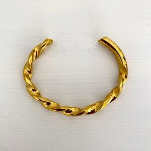 Vitaly Twisted Wrist Cuff - Gold Coloured Stainless Steel